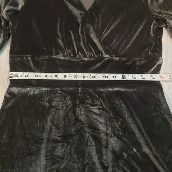 Hopeless Romantic Dark Grey Velvet Long Sleeve Maxie Dress Size M - Picture 5 of 9
